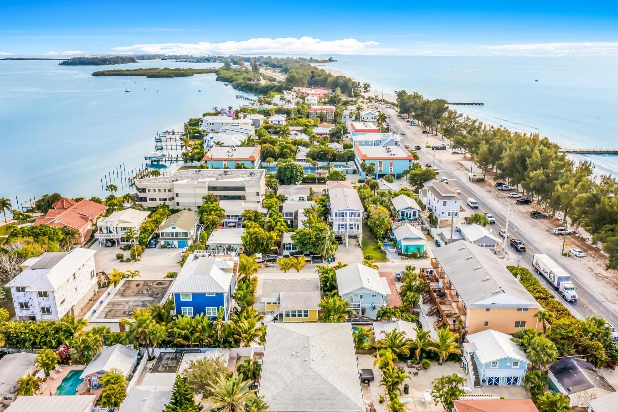 فيلا Seaside Manor برادنتون بيتش المظهر الخارجي الصورة